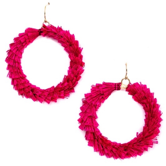 Brass Key Btq Jewelry - HP PICK ❤️Tassel hoop earring in Fuchsia